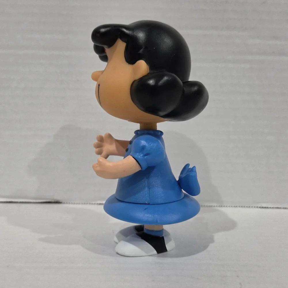 Peanuts vintage lucy